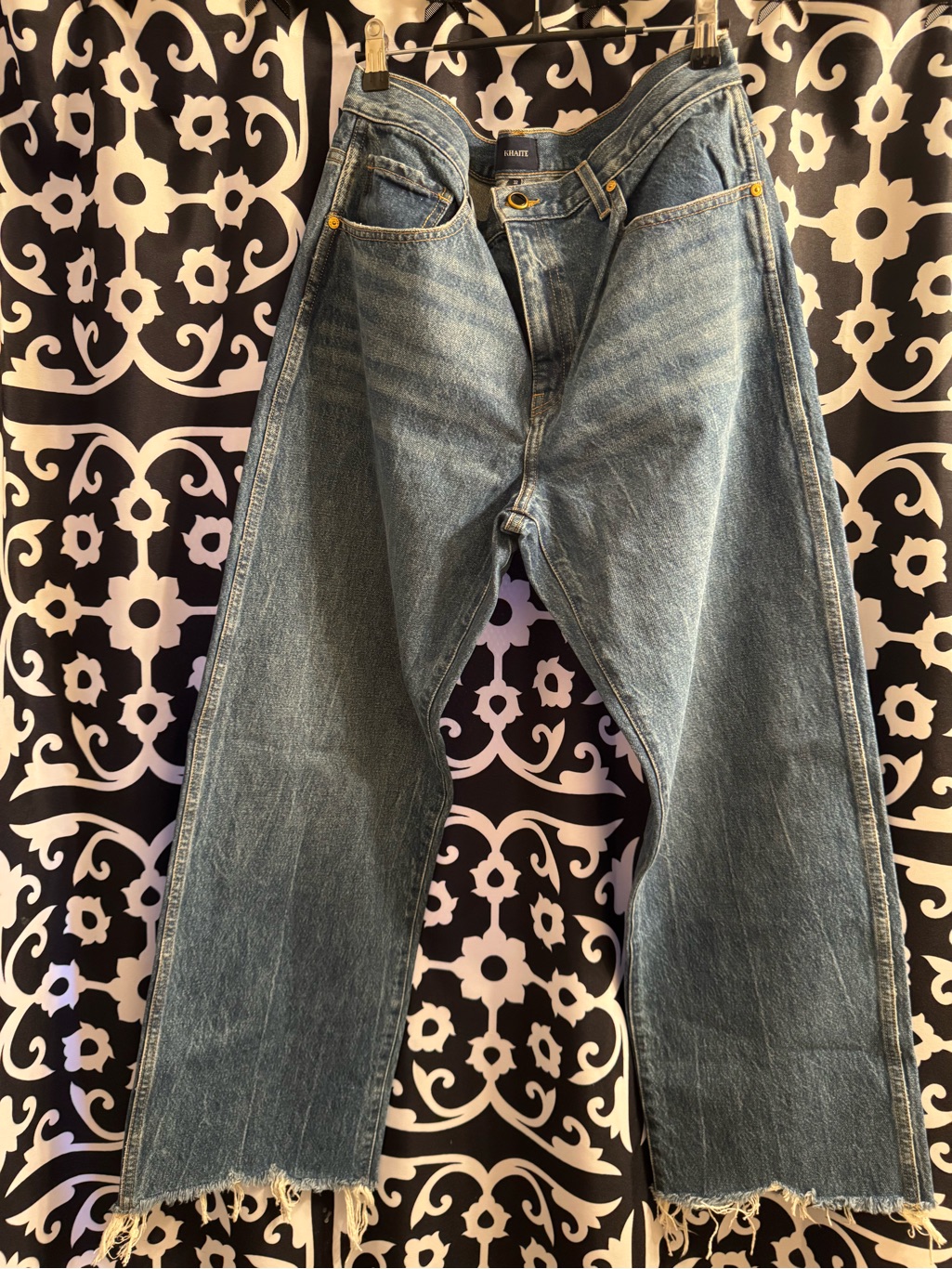 Classic Women’s Blue Raw-Hem Jeans